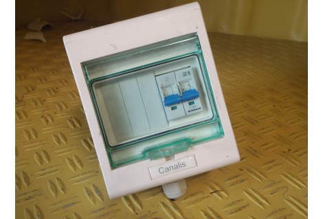 Schneider Canalis KN aftakkast, 32A, 3 polen wit KNB32CM55